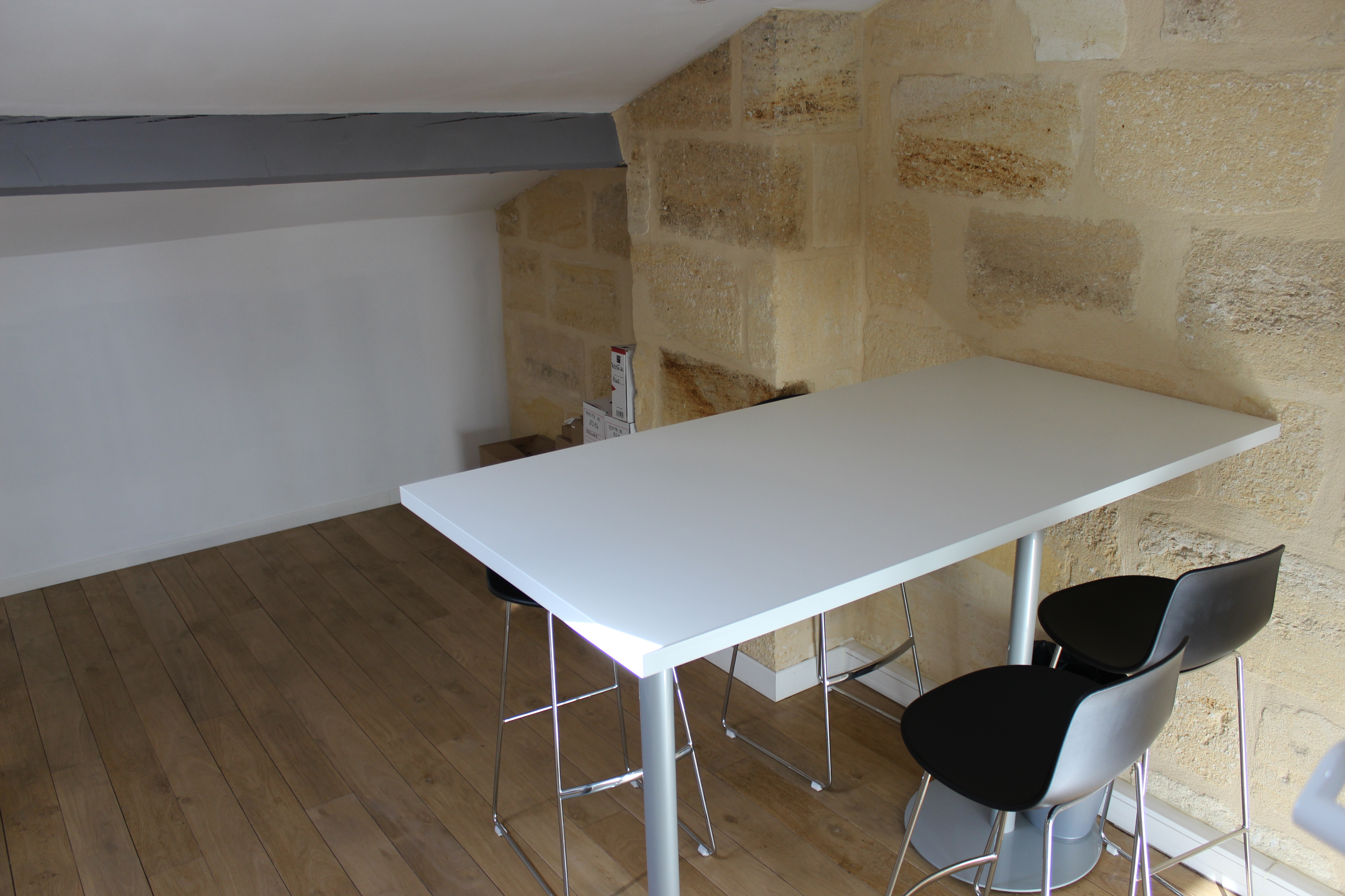 Salle de réunion au 2ème étage