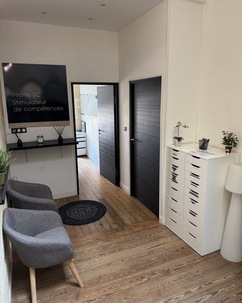 Espace d'accueil du coworking WorkingPlace à Bordeaux